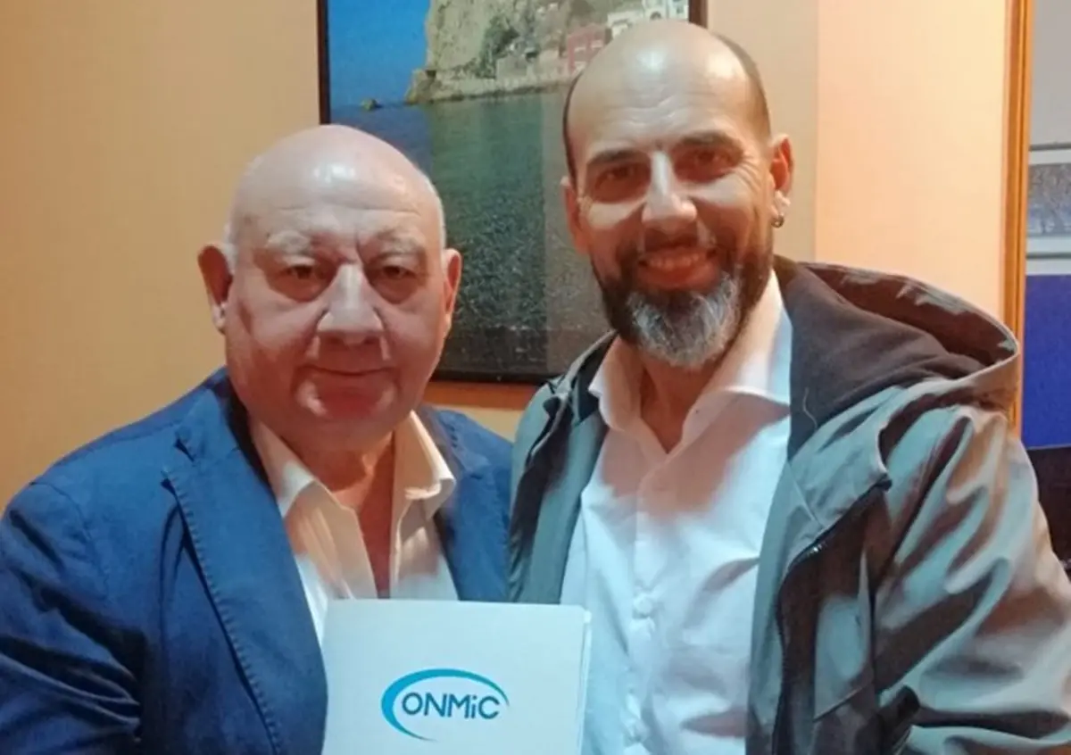 martoranoalbaneseonmic-jpg